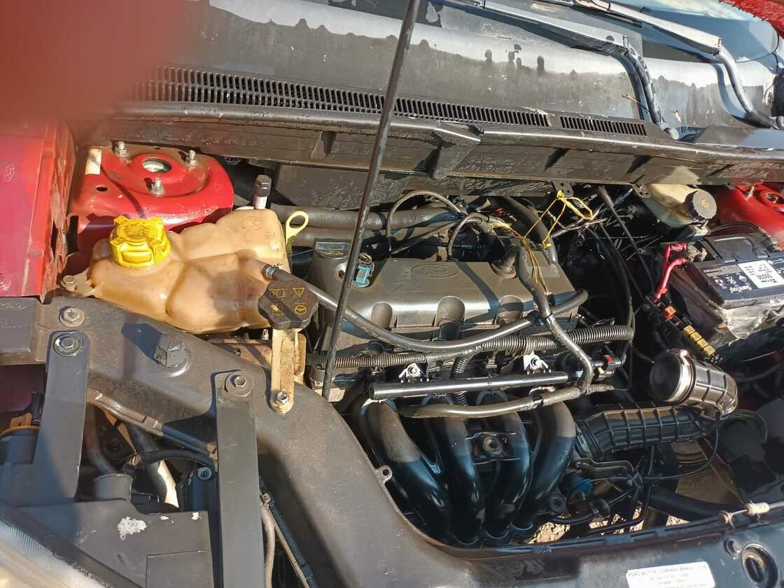  Ford ECOSPORT 2006    EN DESARME
